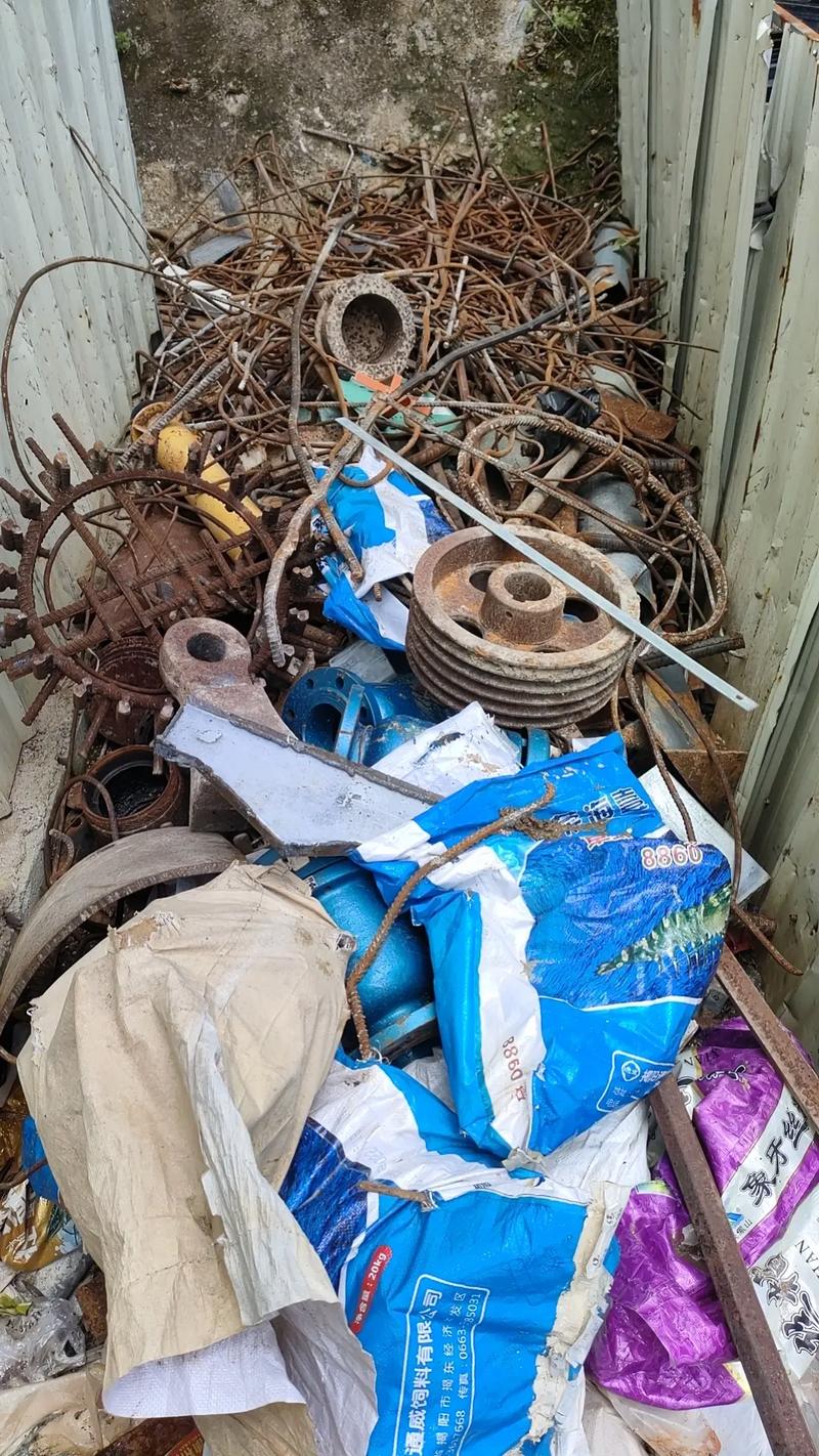 高价回收废品与专业拆除服务 一站式解决您的废旧物资处理需求